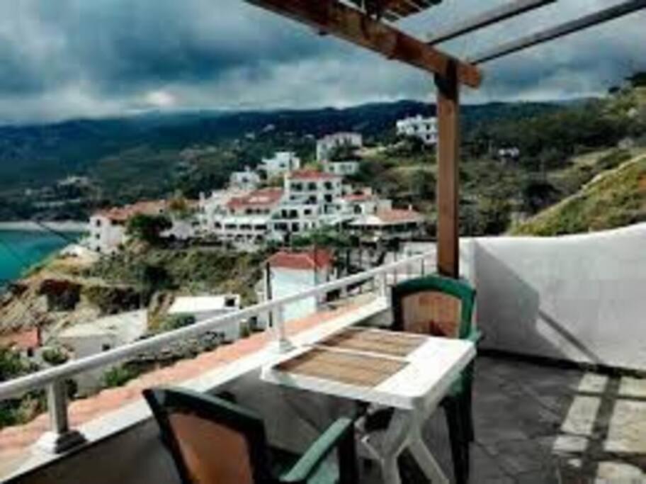 Δίχωρο Στούντιο Στον Κέντρο Του Αρμενιστή Apartment Armenistis  Exterior photo
